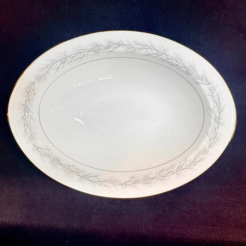 Style House Duchess Fine China Oval Serving Bowl Japan White Gray Pinecone MCM